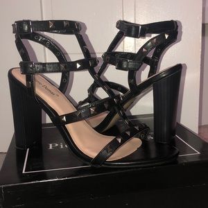 Pierre dumas Nora heels